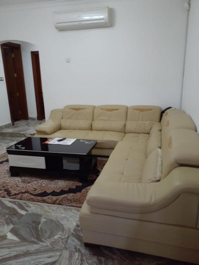 Royal Suite Hotel Apartments Al Huwayl Kültér fotó